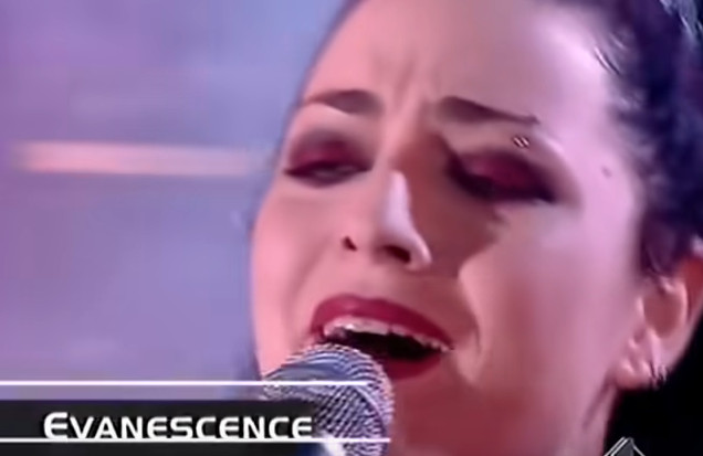 Evanescence - Bring Me To Life (Live)